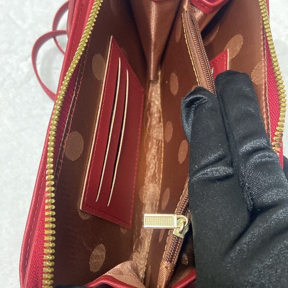 The original STL Crossbody Clutch wallet - Picture 9 of 15